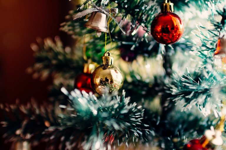 A Natale non siamo tutti più buoni e altri falsi miti che rovinano le vacanze