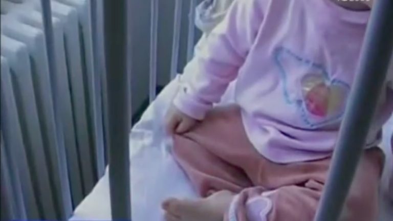Milano: genitori egiziani volevano uccidere la figlia di 3 anni, «la scimmia»