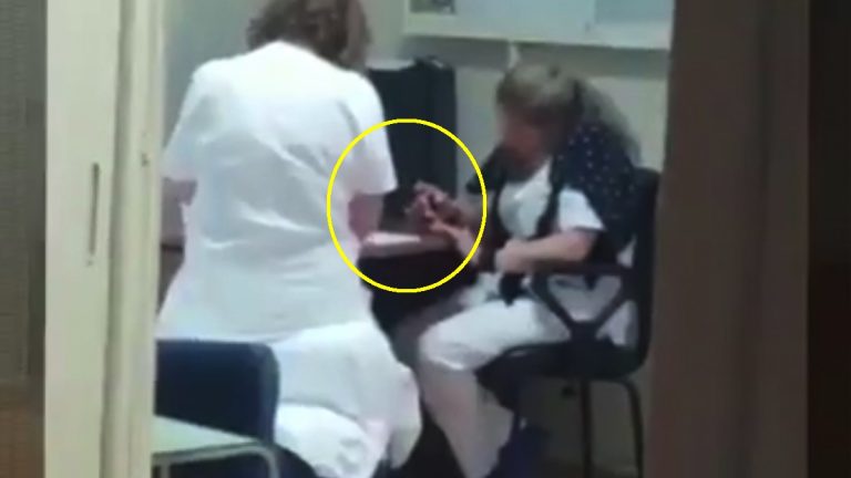 Nola: infermiere mettono lo smalto mentre neonato piange? Il video è virale