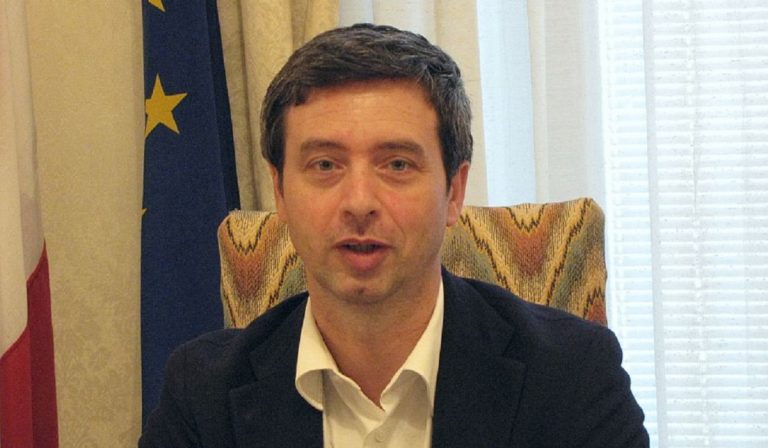 Orlando attacca Renzi e lui: “Dicono tutti che Italia Viva non conta niente…”