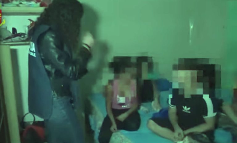 Tratta di esseri umani: “compravano” donne bulgare a 6.000 euro – VIDEO
