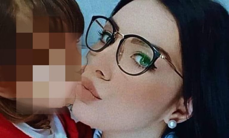 Sofia Costantino muore a 23 anni e lascia una bimba: le voci sul vaccino